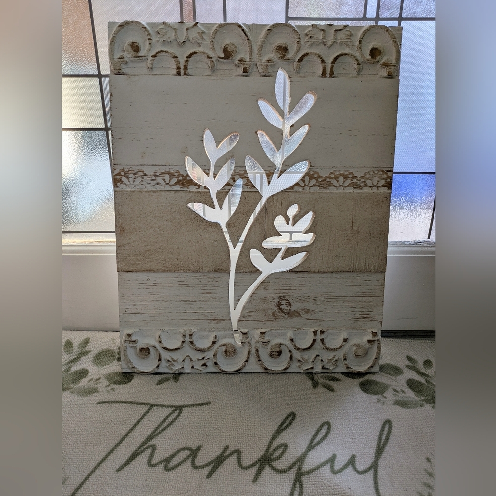 Wooden Whitewashed Leaf Botanical Wall Decor